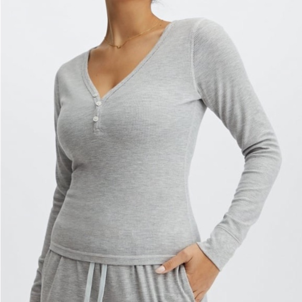 Fabletics Long-Sleeve Waffle Henley - Picture 1 of 4
